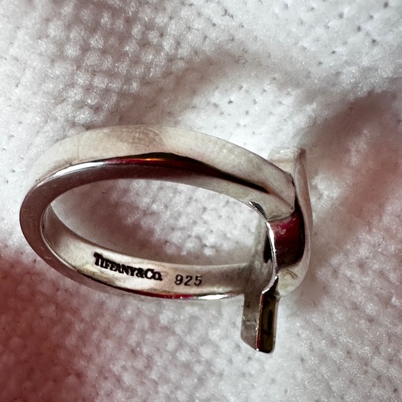 Tiffany & Co. Paloma Picasso Loving Heart Ring - Picture 10 of 11